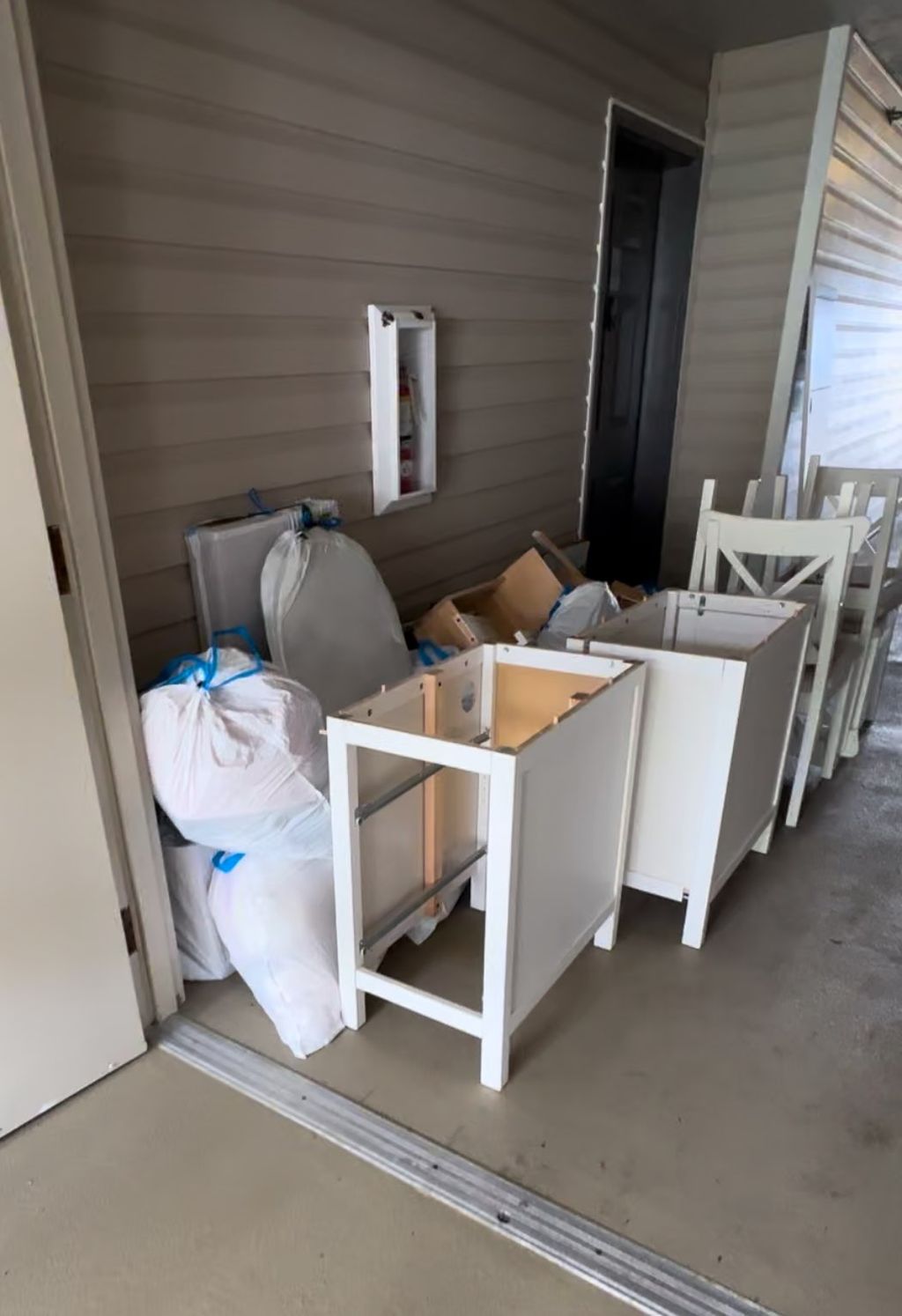 Trash removal and furniture removal in Issaquah WA