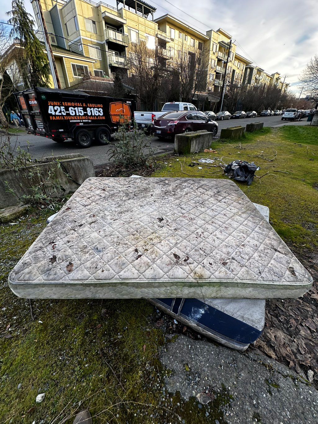 Mattress removal and disposal 