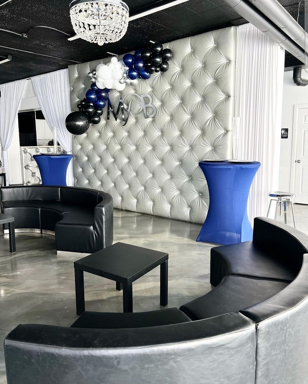 12x12 Diamond Tufted Wall