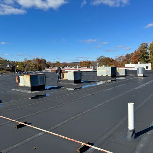 Installation of New EPDM rubber membrane roof syst