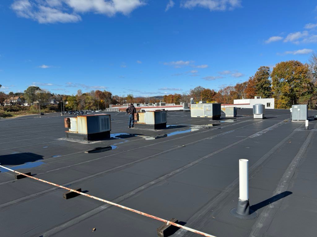 Installation of New EPDM rubber membrane roof syst