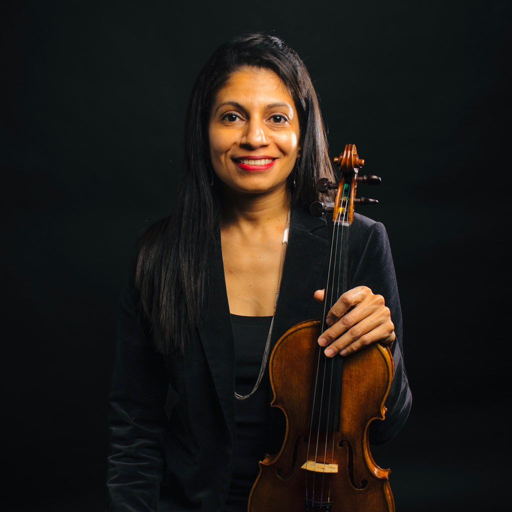 Nelly Guevara - Violin professor