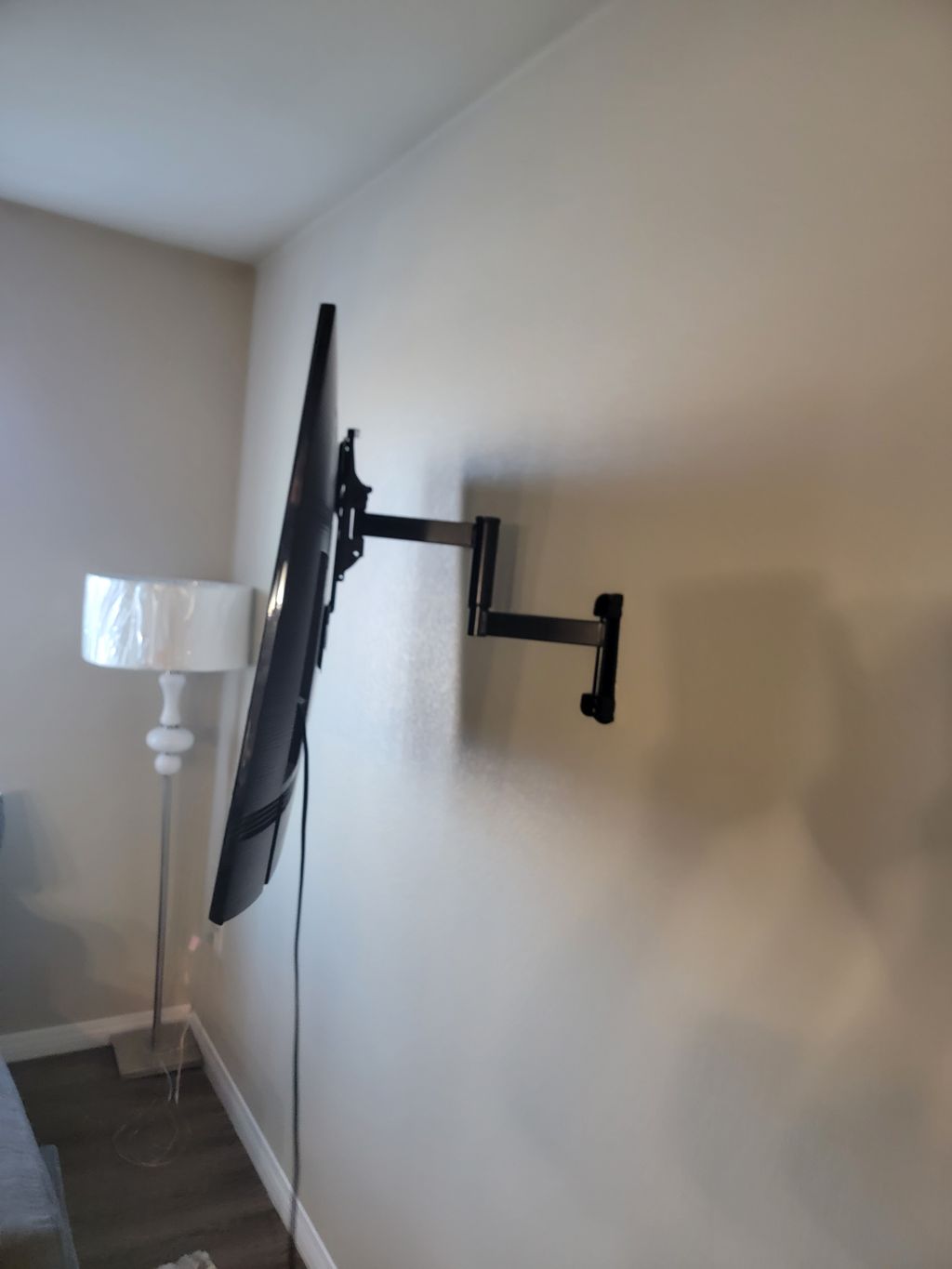 TV mounting & Entertainment installation.