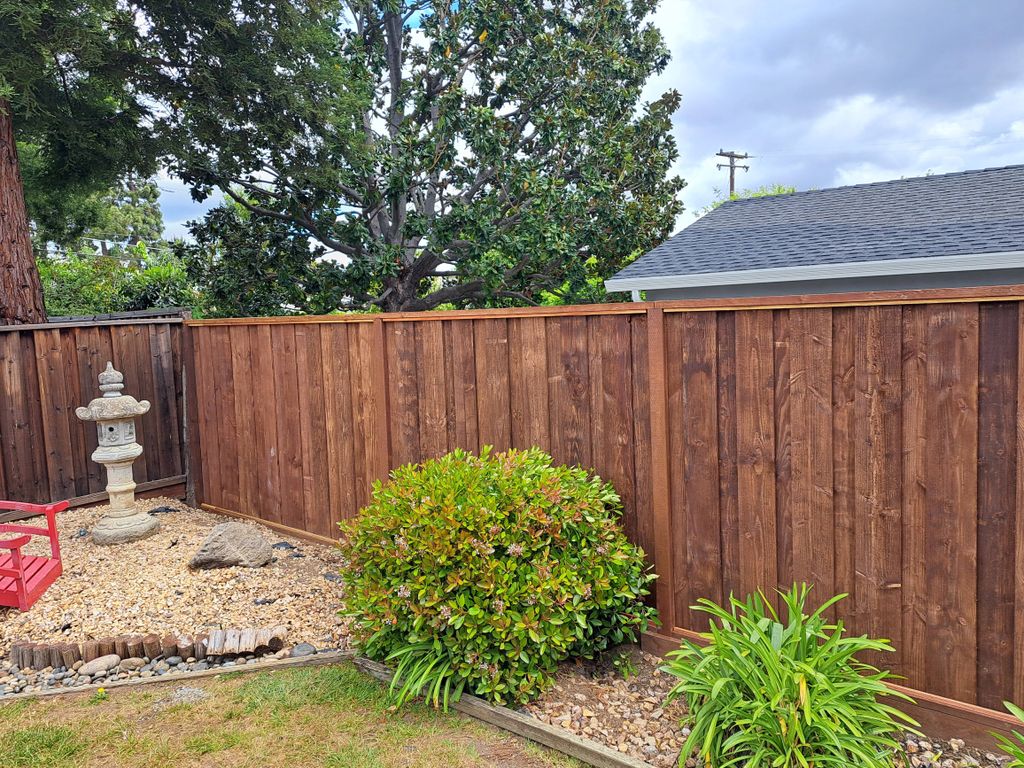 Outdoor Fence install 
