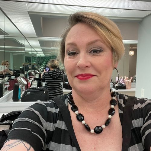 Hair & Makeup by Jennifer