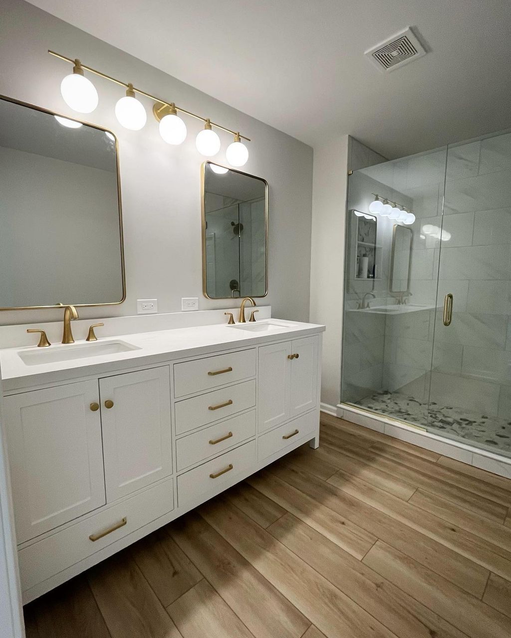 bathroom remodeling in Knoxville, Tennessee