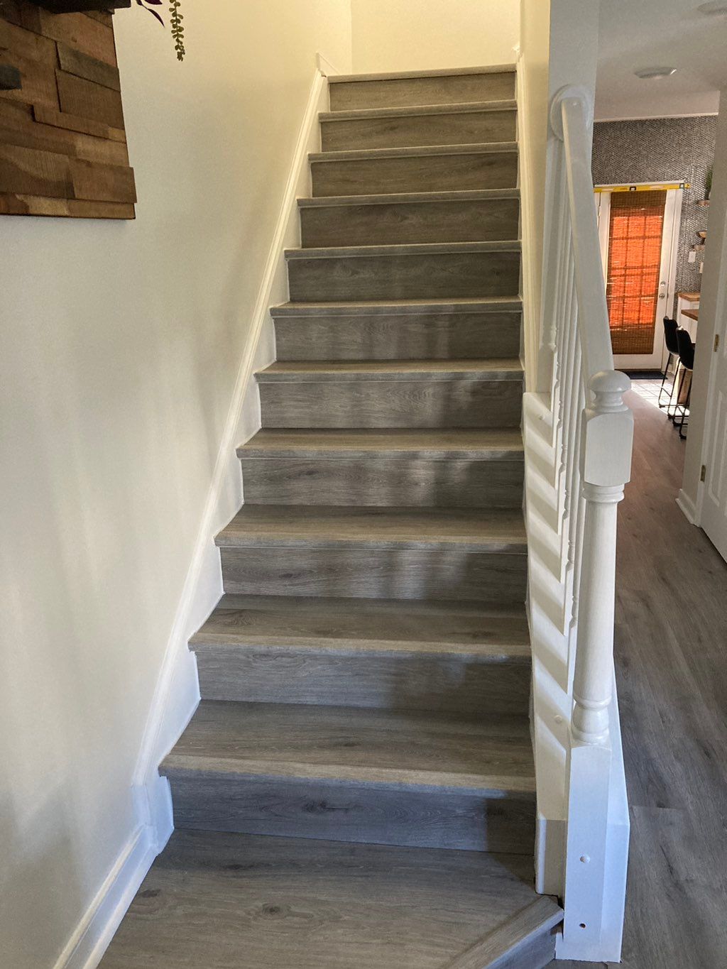 Vinyl flooring installation 