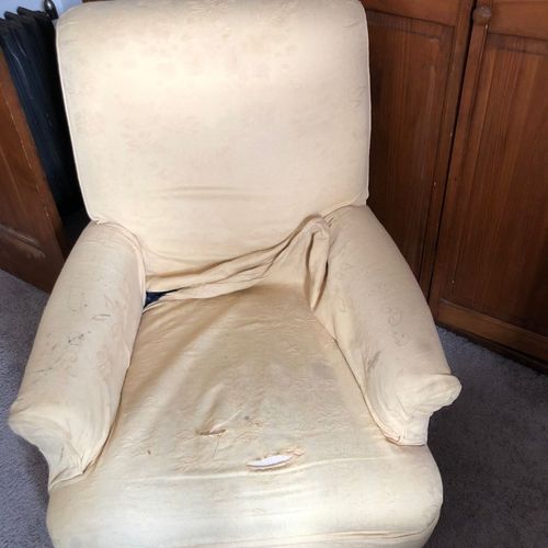 I had an excellent experience with BD Upholstery. 
