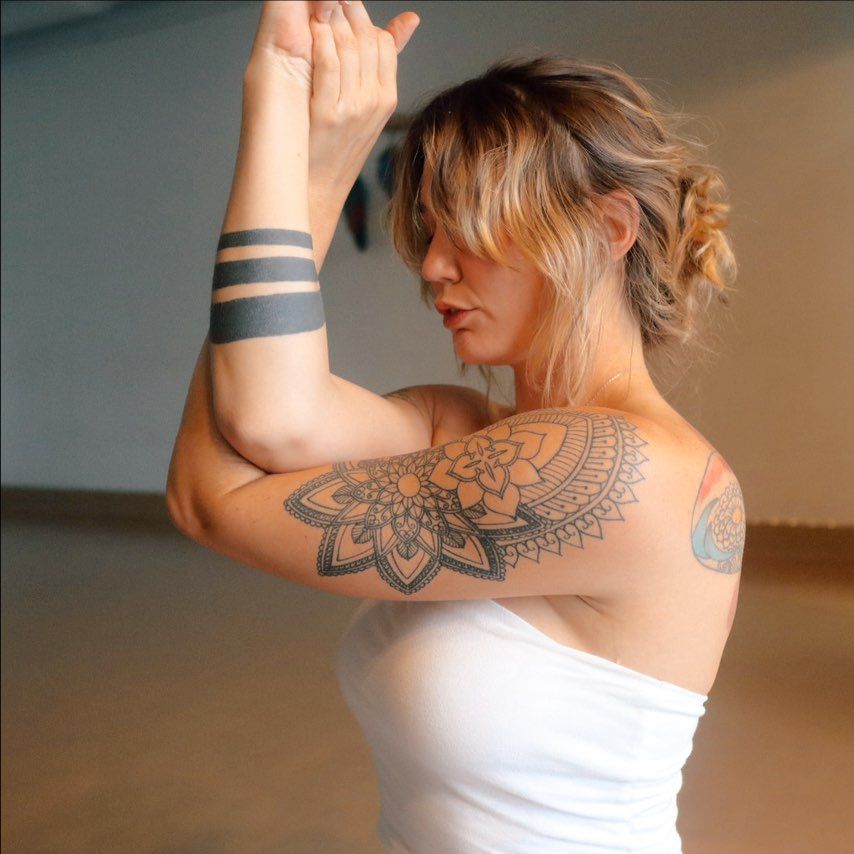 Jennifer De’Lyn Yoga, E RYT 500 | E RYT 200