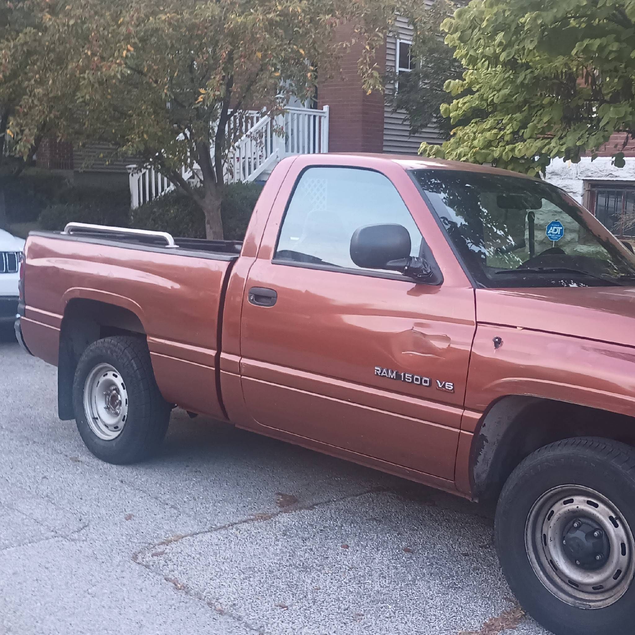 Home R Junkyard Hauling Providers Saint Louis, MO