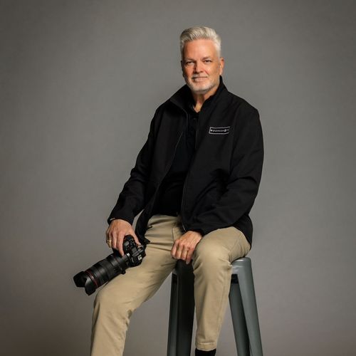MOORESHOTS LLC