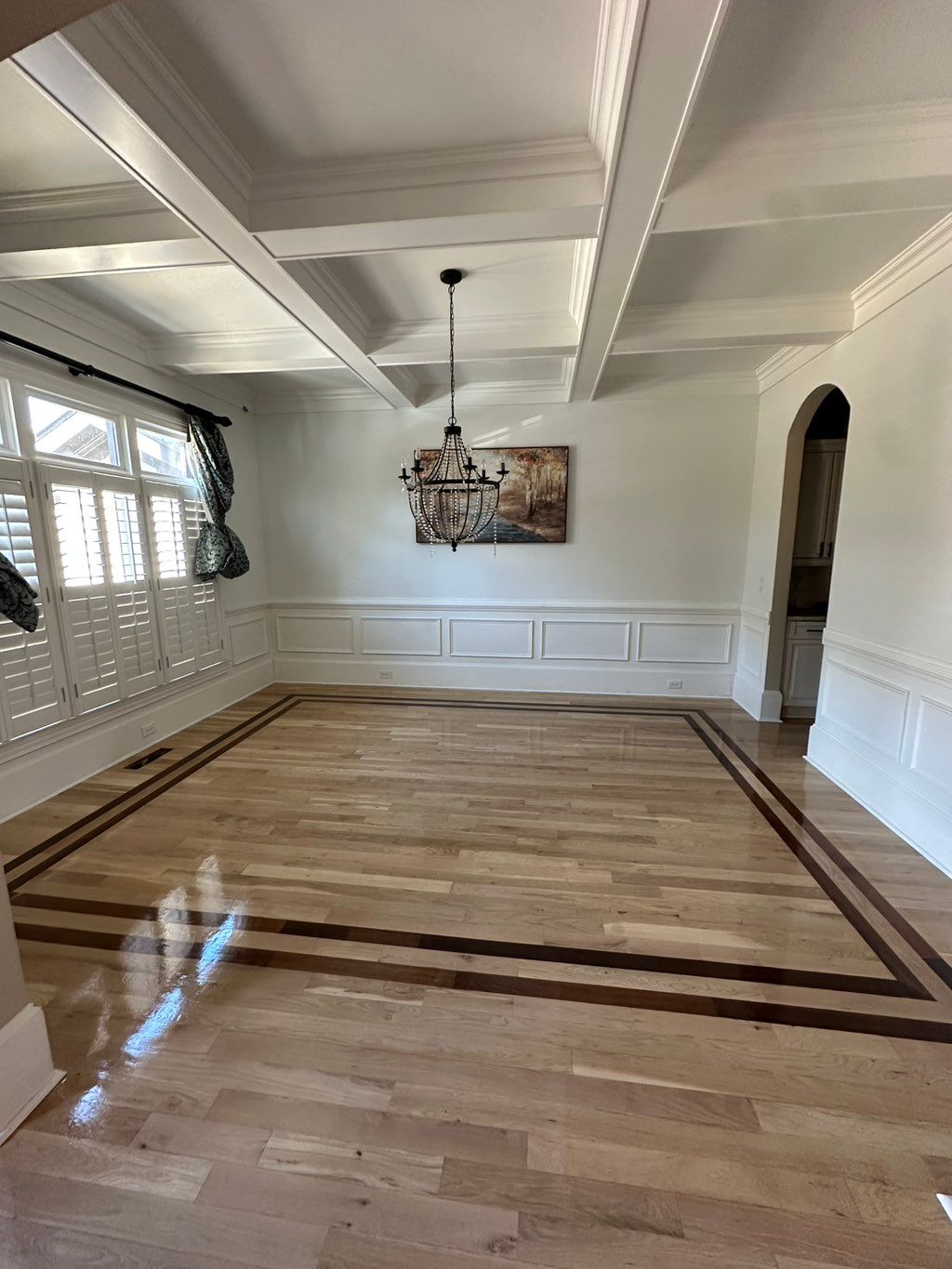 White oak hardwood floors With a Natural finish 
