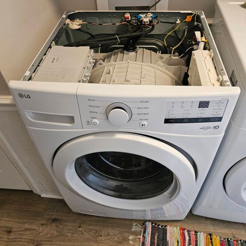 LG Washing machine makes strong vibrations.
