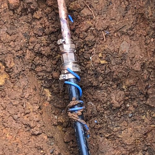 NEW TRENCHLESS WATER SERVICE WITH TRACER WIRE