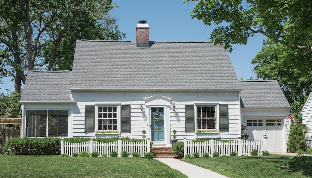 white vinyl siding house