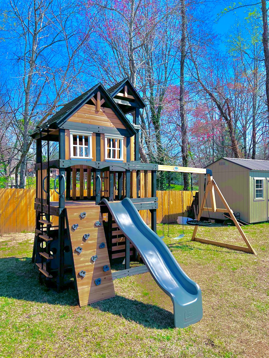 Play Equipment Construction and Assembly