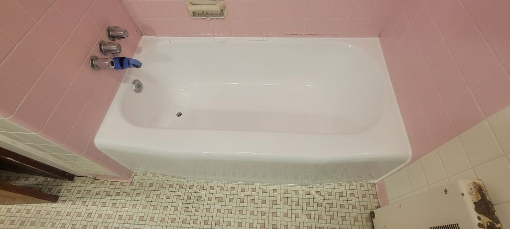 Tub-After He&Vo Refinishing and Details 