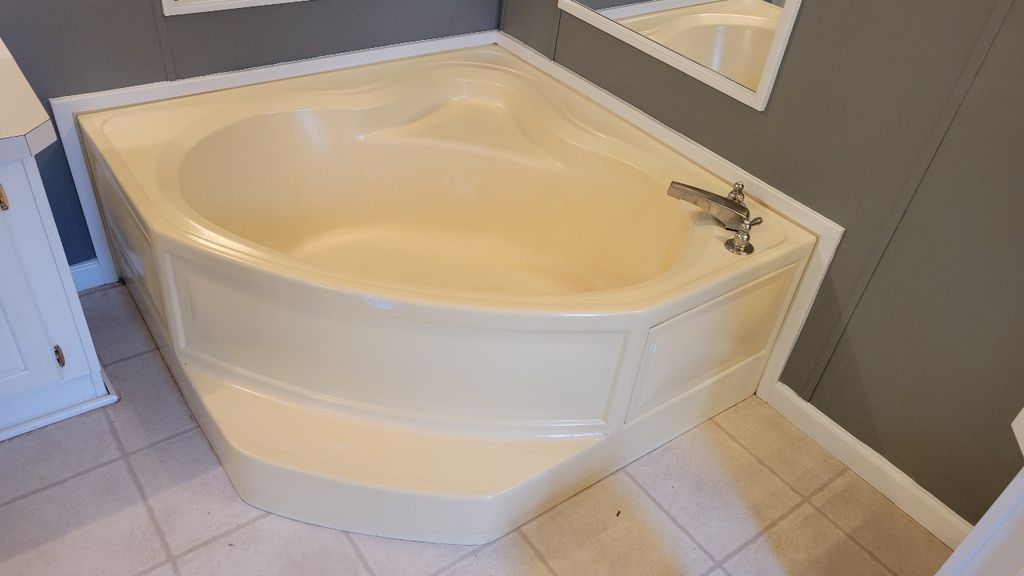 Jetted Tub-Before He&Vo Refinishing and Details 