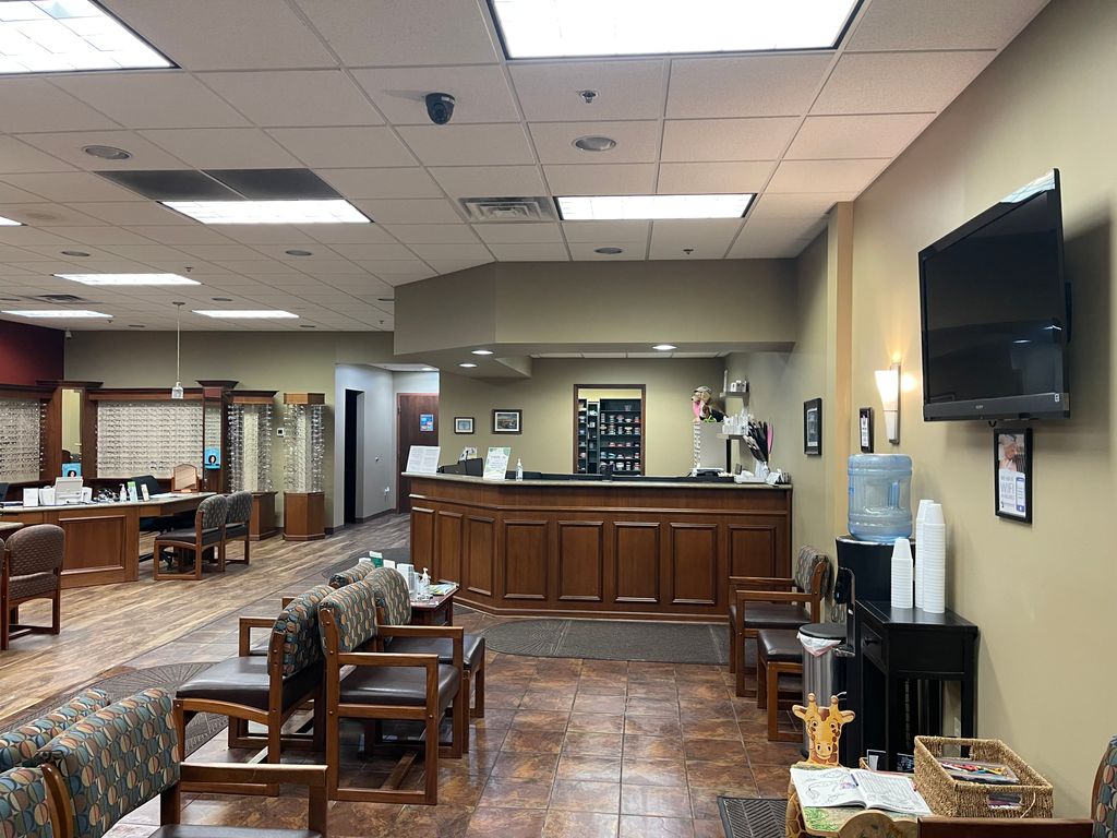 Eyecare office weekly cleaning