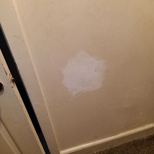 drywall patch up 