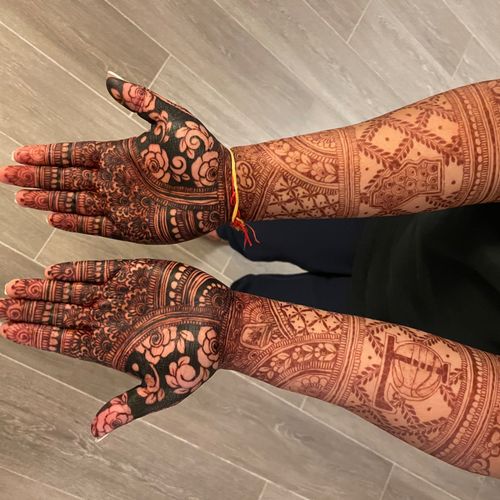 My bridal mehndi was beyond exquisite. The intrica