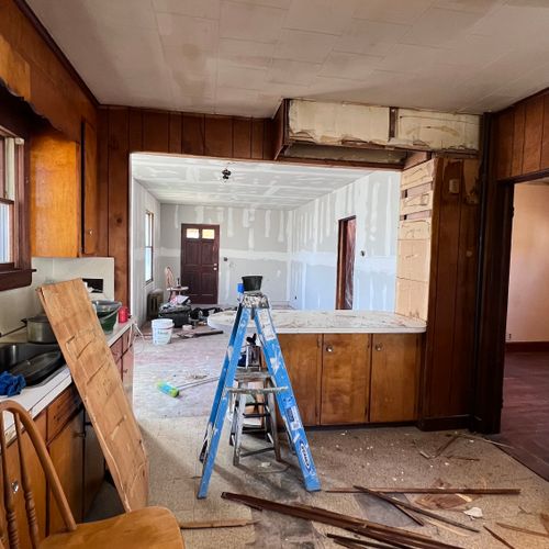 Working on repairing the Livingroom/Dining room