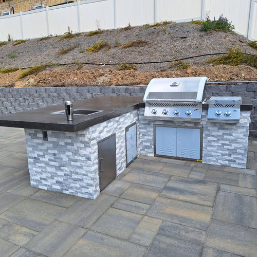 Custom built in grill with countertops