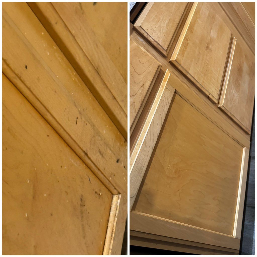 Kitchen cabinet