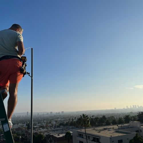 installing a CCTV in a building in Hollywood