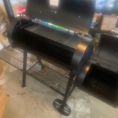 Came and put my smoker together on time very profe