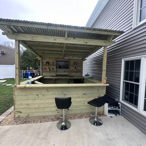 Backyard bar build 
