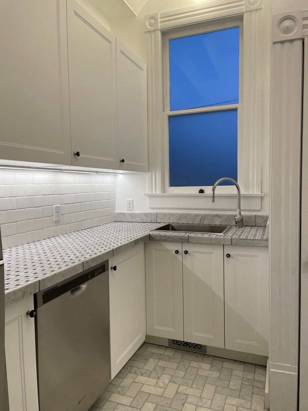 Flooring, cabinets, countertops, backsplash, light
