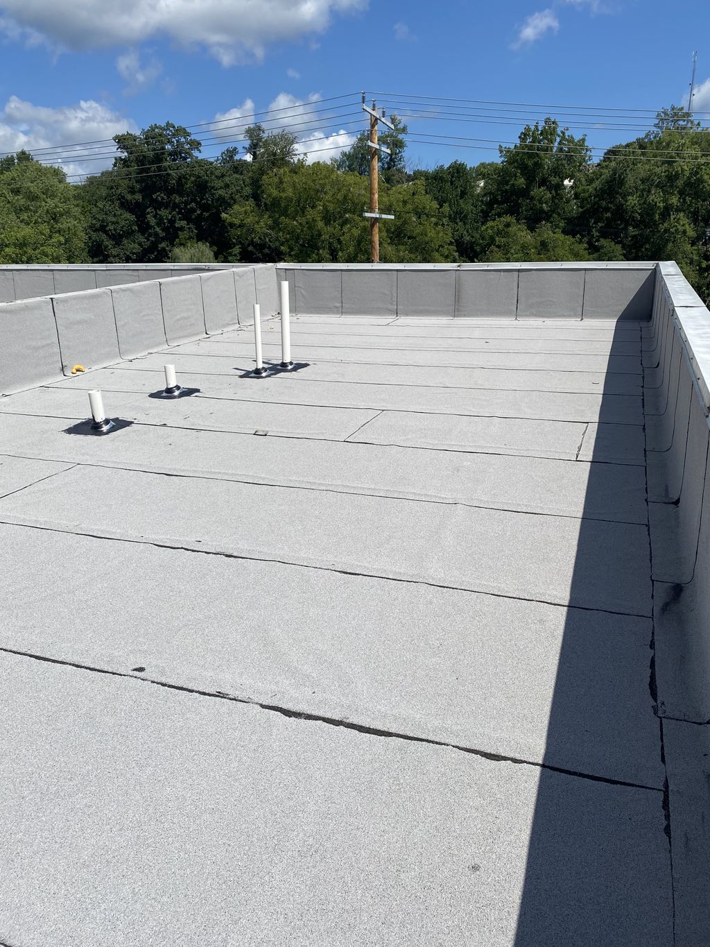 Flat roof.