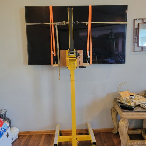 Mounting for 75 inch Samsung TV