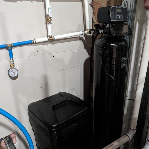 New double filter filtration system with softener