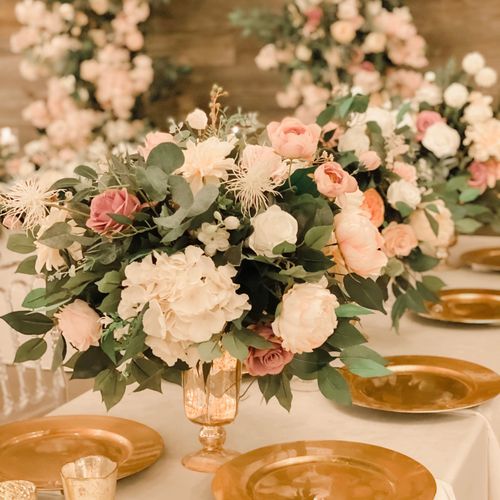 Blush centerpieces 