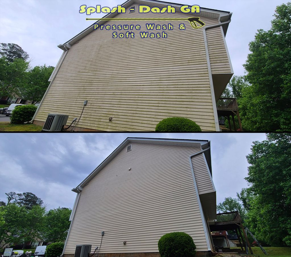 House Wash (algae + mildew)