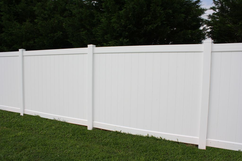 White Vinyl Privacy Fencing 