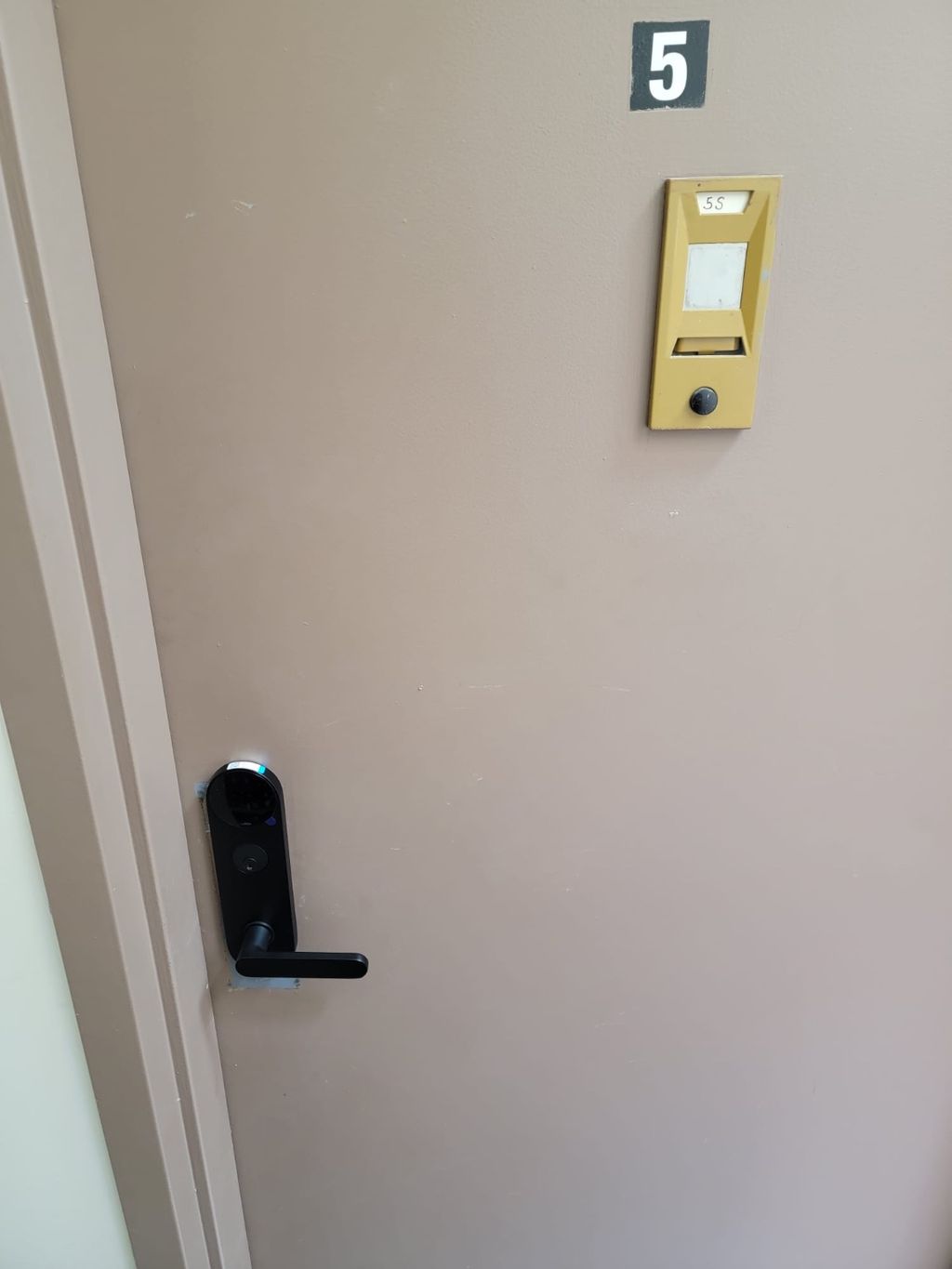 This guys did a Latch smart lock installation in m