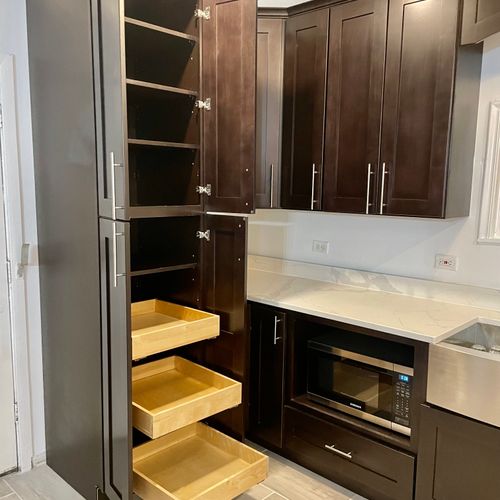 Pantry with Full pull out drawers 
