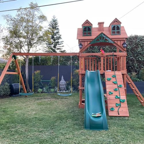 Play Equipment Construction and Assembly