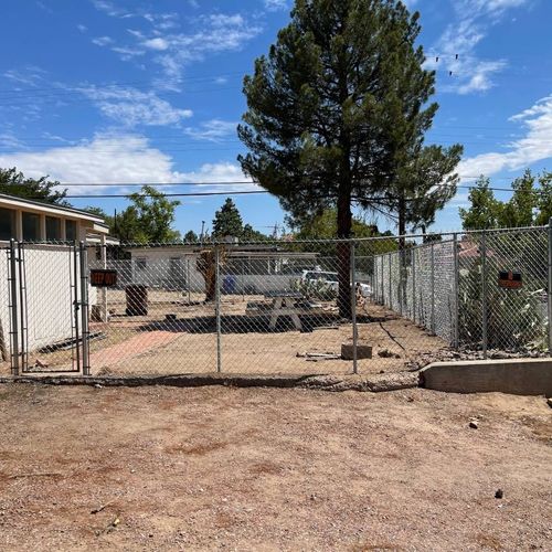 185' new residential 6' chain link fence w/ custom