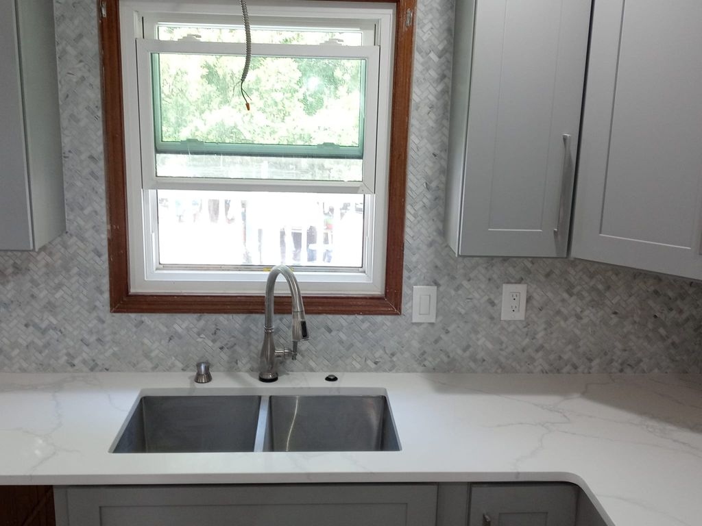 Backsplash and new countertops in kitchen 