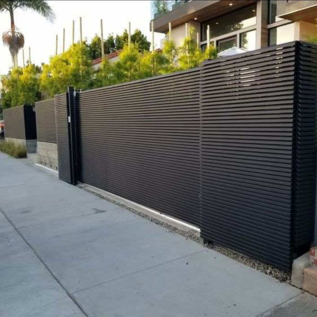 L.A. BUILD GATES & FENCES