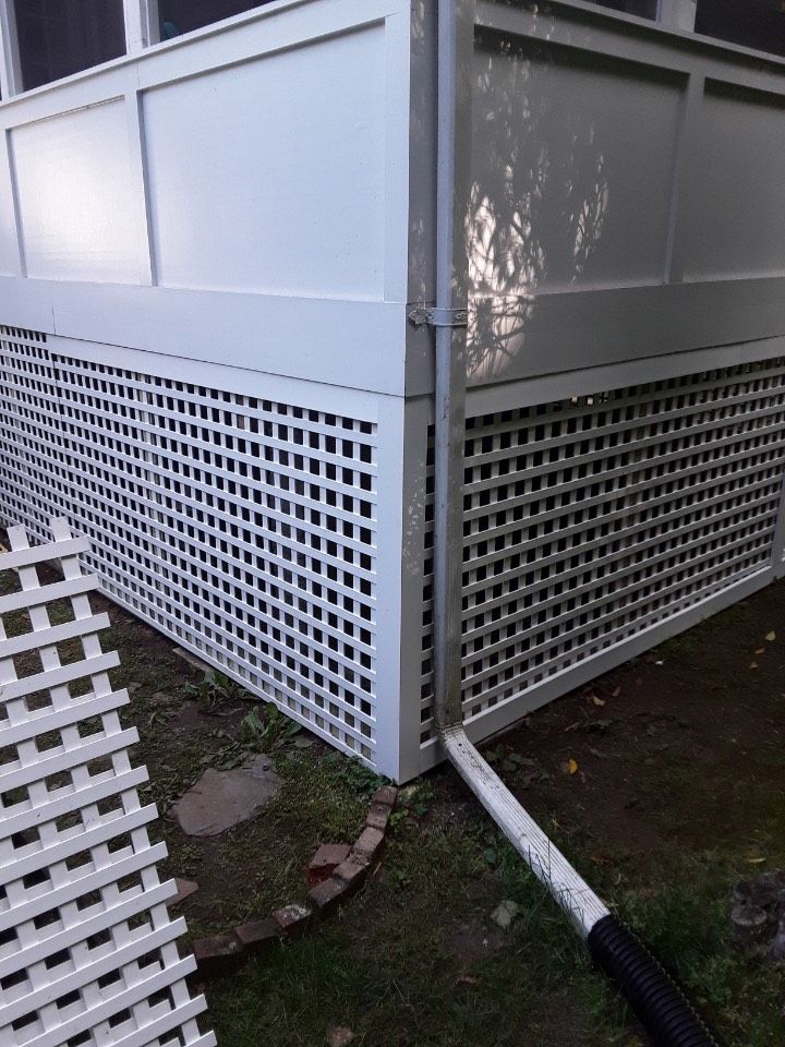 corner with door