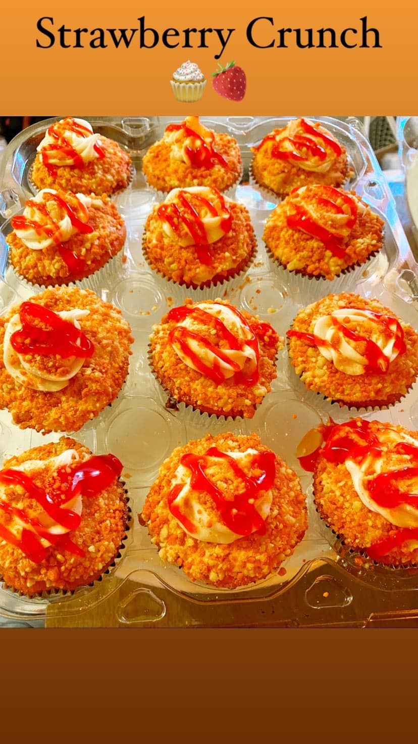 Strawberry Crunch Cupcakes 