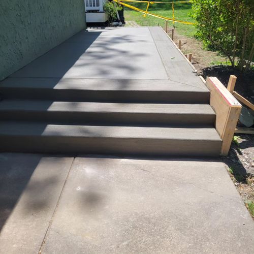 A&J concrete llc did our driveway and steps we wer