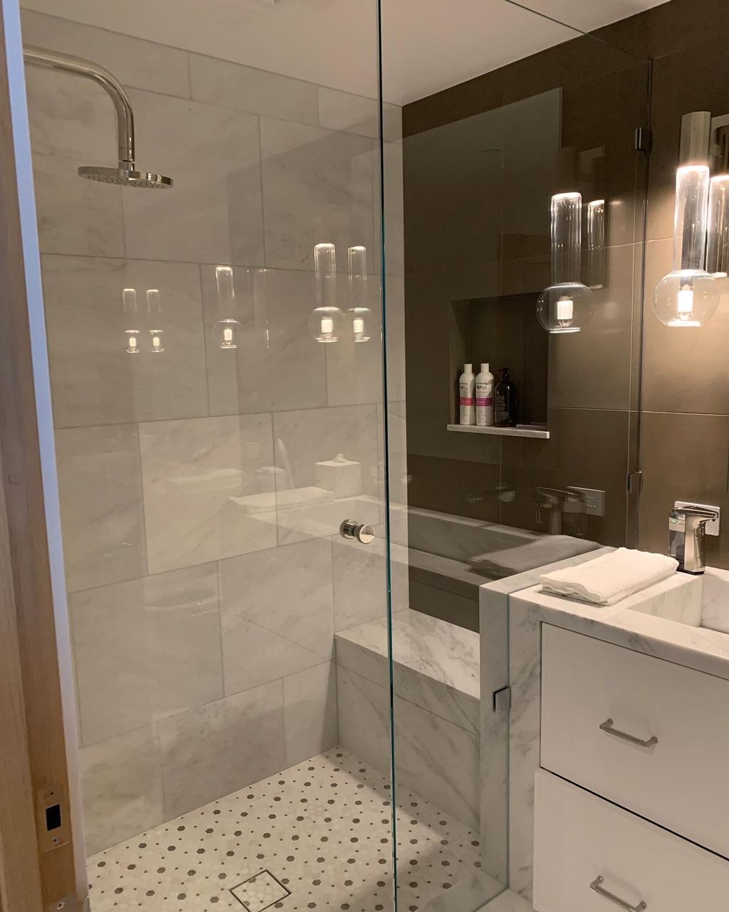 Bathroom Clean 