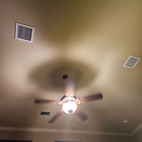 We had a broken light bulb in the ceiling fan in o