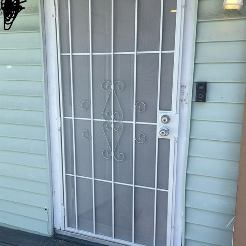 I had originally bought a security screen door I t